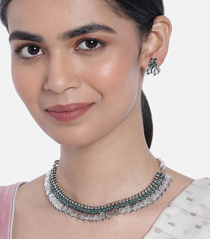 Elegant Chic Beaded Necklace